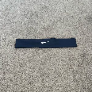 NIKE NAVY HEADBAND
